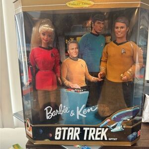 Mattel Barbie & Ken Star Trek Giftset - Red, Blue, Gold